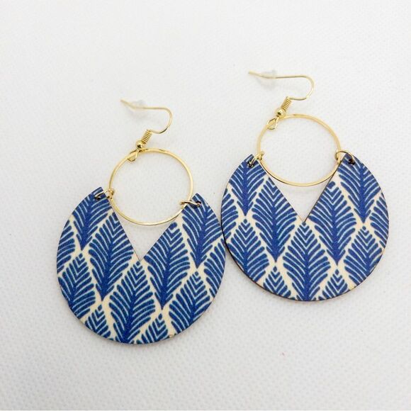 Blue and White Floral Botanical Printed Statement Earrings - Picture 8 of 12